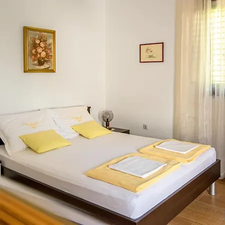 Granic Apartment Promajna