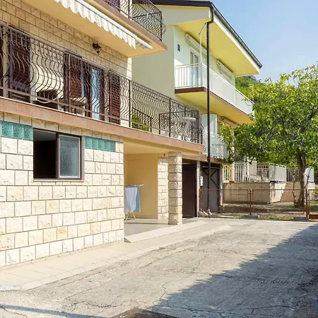 Granic Apartment Promajna