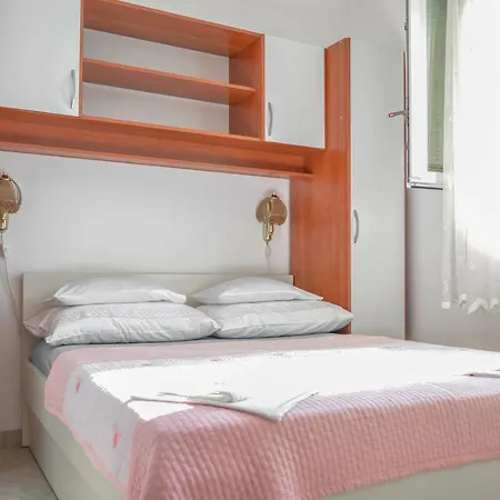 Granic Apartment Promajna
